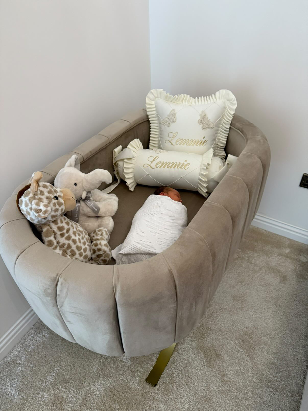 The OG navy baby fluted bassinet