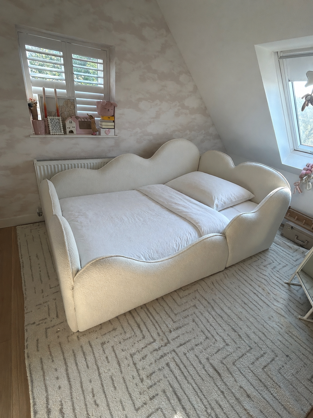 Cloud Floor Bed