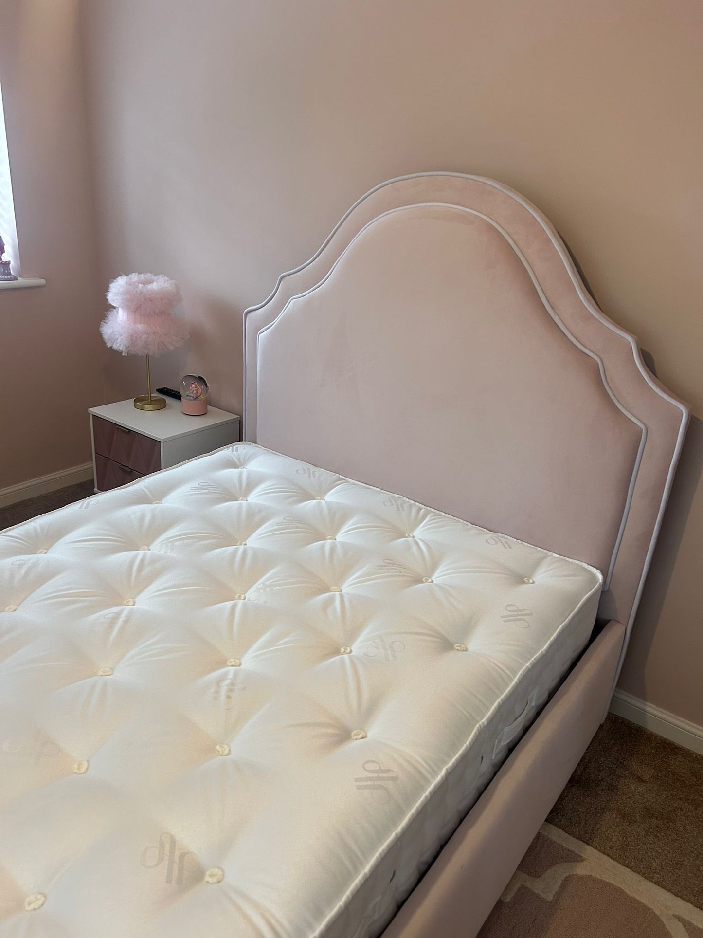 Seraphina Bed