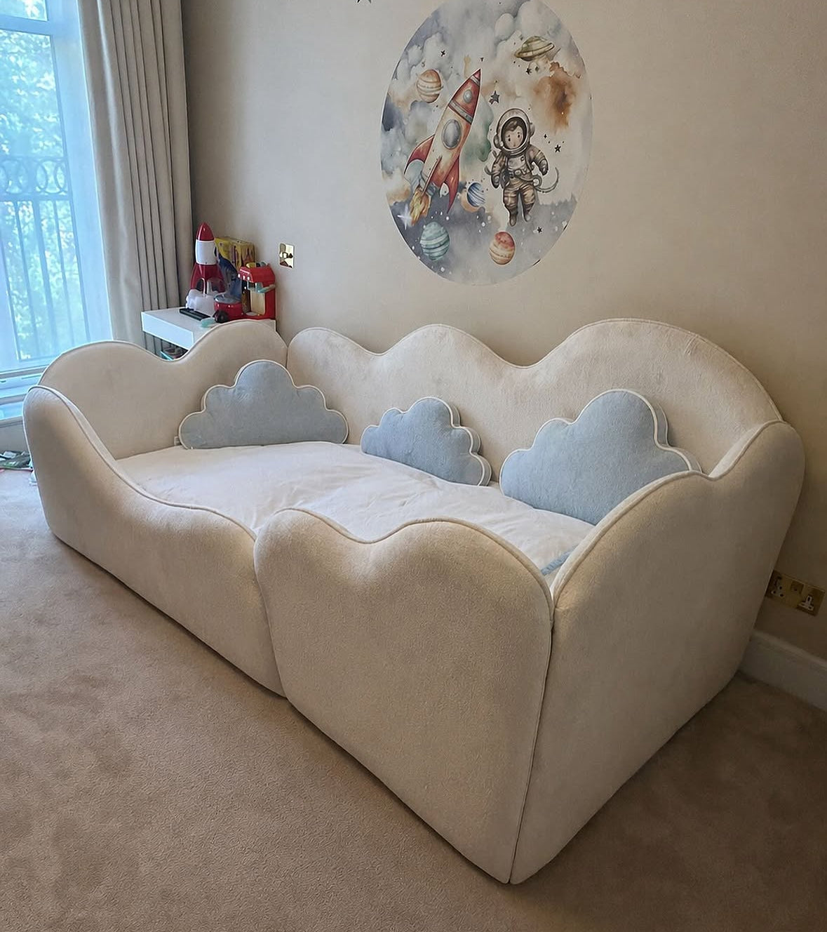 Cloud Floor Bed